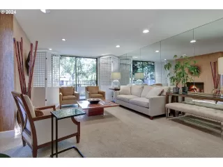 Photo #1: 100176845 Listing 