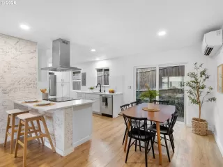 Photo #1: 100460072 Listing