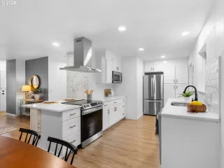 Photo #3: 100460072 Listing