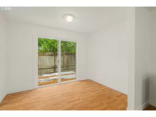 Photo #6: 100491587 Listing 