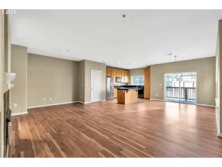 Photo #5: 100891869 Listing 