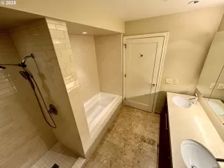 Photo #1: 100908023 Listing 