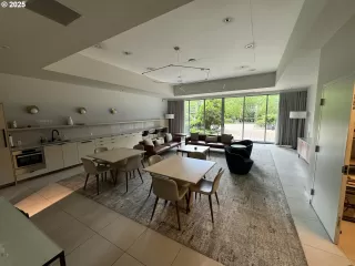 Photo #3: 100908023 Listing 