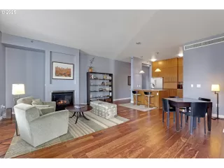 Photo #5: 100987343 Listing 