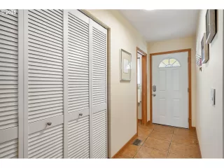 Photo #3: 101262440 Listing 