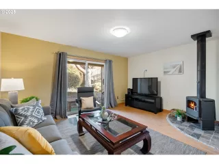 Photo #5: 101262440 Listing 