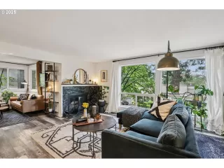 Photo #1: 101604309 Listing