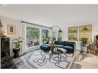 Photo #2: 101604309 Listing