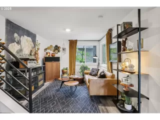 Photo #4: 101604309 Listing