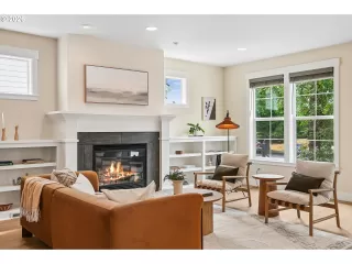 Photo #6: 101642787 Listing