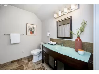 Photo #6: 101873886 Listing 