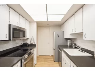 Photo #2: 102062239 Listing 