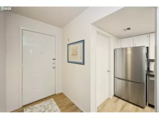 Photo #3: 102062239 Listing 