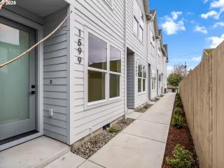 Photo #1: 102217129 Listing