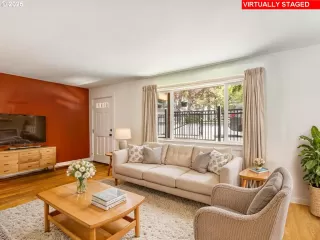 Photo #5: 102723703 Listing 