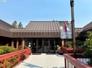 Photo #2: 102724692 Listing