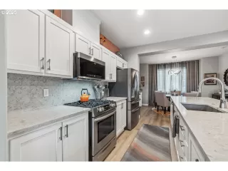 Photo #2: 102820751 Listing 