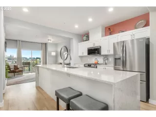 Photo #6: 102820751 Listing 