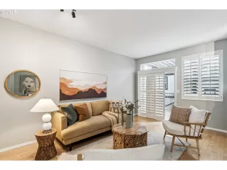 Photo #4: 103415685 Listing