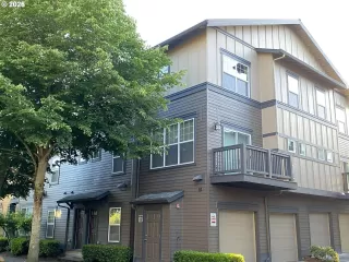 More Details about MLS # 103489231 : 1100 SW 170TH AVE 202