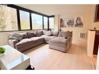 Photo #5: 103495234 Listing 