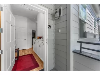 Photo #3: 103595567 Listing 