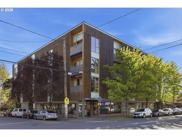 MLS: 103685547 Condo For Sale