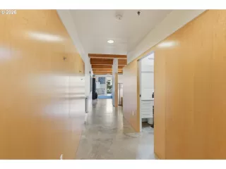 Photo #4: 103685547 Listing 