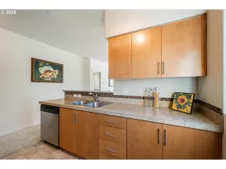 Photo #4: 104403178 Listing 