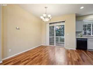 Photo #6: 104413066 Listing 