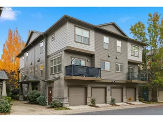 Photo #4: 104720370 Listing