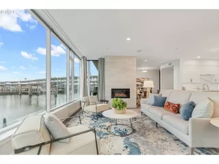 Photo #4: 104848722 Listing 