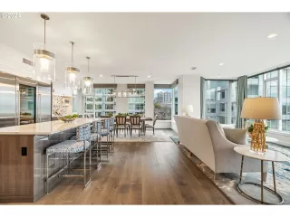 Photo #6: 104848722 Listing 