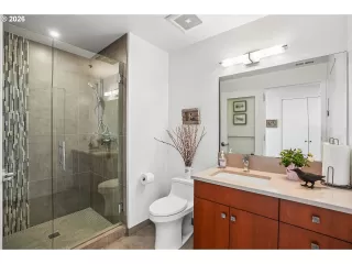 Photo #2: 105089102 Listing