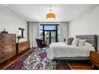 Photo #6: 105089102 Listing