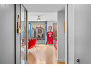 Photo #1: 105100209 Listing