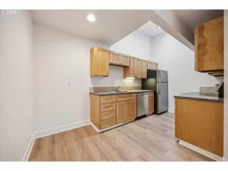 Photo #5: 105209571 Listing 