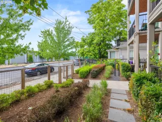 Photo #2: 105340994 Listing 