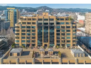 Photo #5: 105382687 Listing 