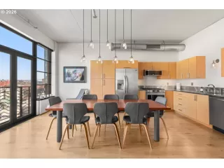 Photo #6: 105382687 Listing 