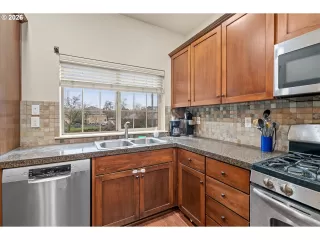 Photo #3: 105836349 Listing 