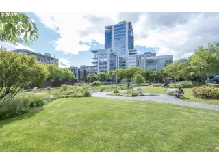 Photo #6: 105972460 Listing