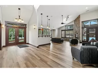 Photo #6: 106056118 Listing 