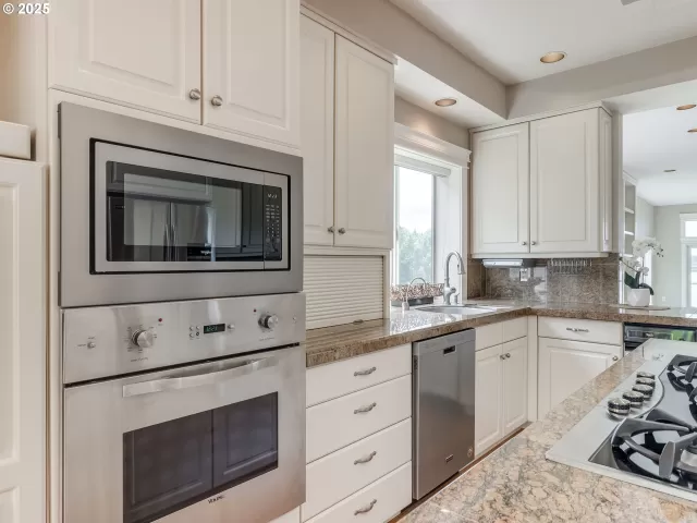 MLS: 106932101 Condo For Sale