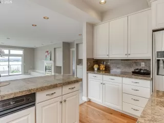 Photo #1: 106932101 Listing 
