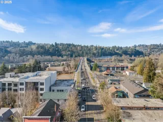 Photo #4: 107452876 Listing