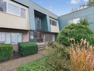 Photo #5: 108068385 Listing