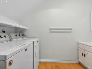 Photo #6: 108068385 Listing