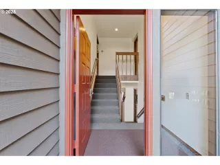 Photo #1: 108368054 Listing 