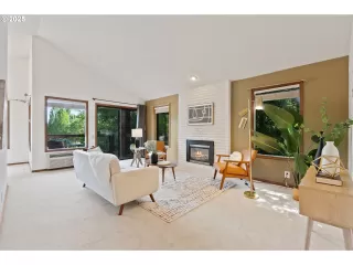 Photo #3: 108368054 Listing 